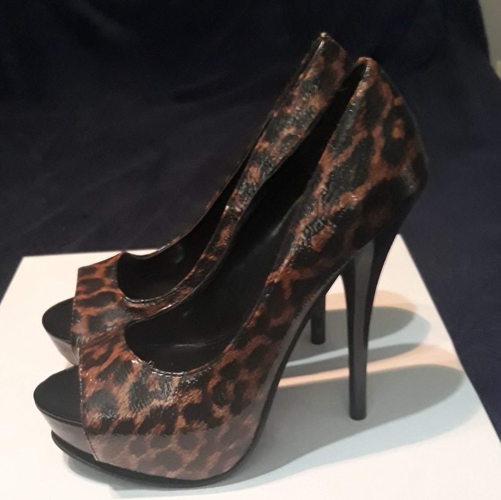 Cheetah Open-Toe Heels - Picture 2 of 7